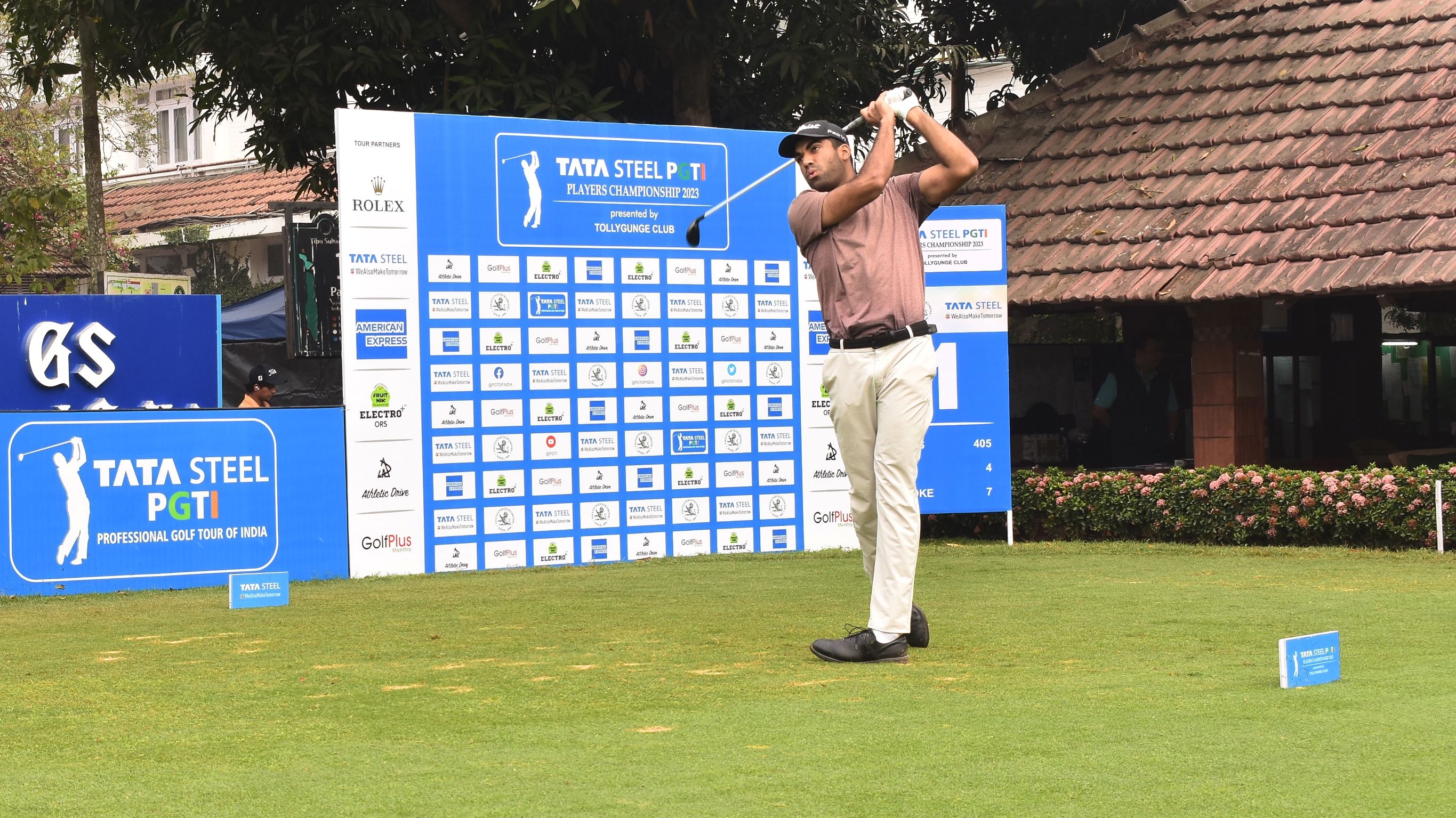 Sachin Baisoya establishes lead with 64 on day one of PGTI Players  Championship 2023